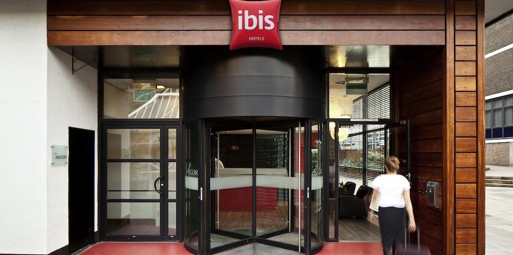 Ibis Forum Stevenage Entrance