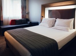 Novotel Stevenage Hotel Bedroom